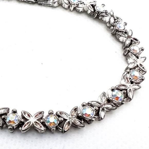 Premier Designs Jewelry - Premier Designs Floral Crystal Bracelet